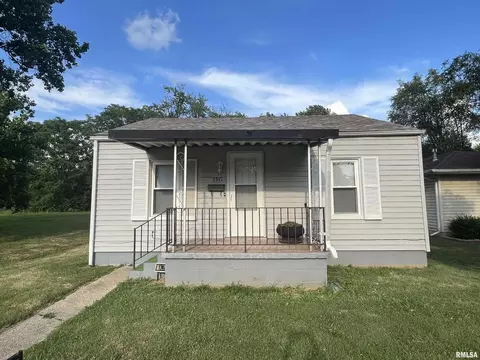 1319 S Elm St, Centralia, IL 62801 photo 1