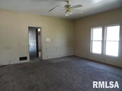 817 E Noleman St, Centralia, IL 62801 photo 11
