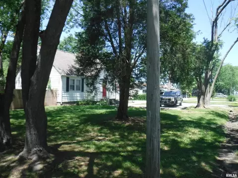 2143 N Cedar Ave, Salem, IL 62881 photo 20