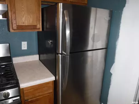 2143 N Cedar Ave, Salem, IL 62881 photo 12