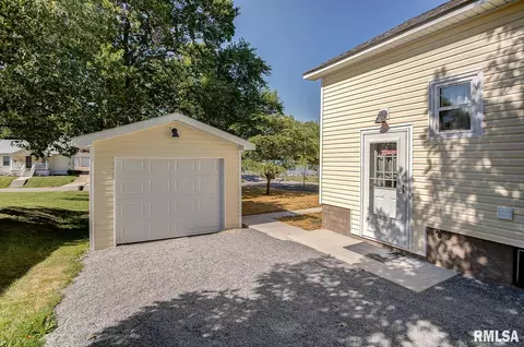 407 E Main St, Steeleville, IL 62288 photo 35
