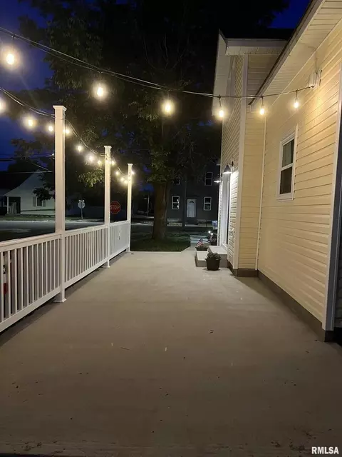 407 E Main St, Steeleville, IL 62288 photo 3