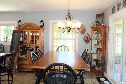 6 W Orchard Dr, Centralia, IL 62801 photo 6