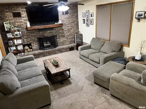 4002 Nation Rd, Salem, IL 62881 photo 2