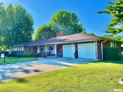 700 E Callie St, Sesser, IL 62884 photo 60