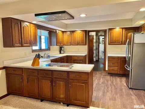 700 E Callie St, Sesser, IL 62884 photo 18