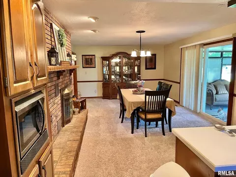 700 E Callie St, Sesser, IL 62884 photo 20