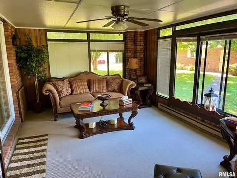 700 E Callie St, Sesser, IL 62884 photo 26