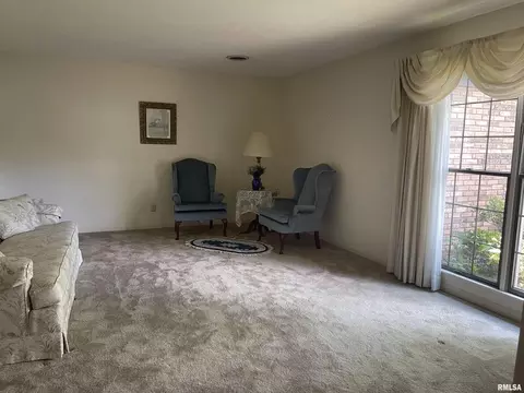 1814 Wolff Dr, Marion, IL 62959 photo 3