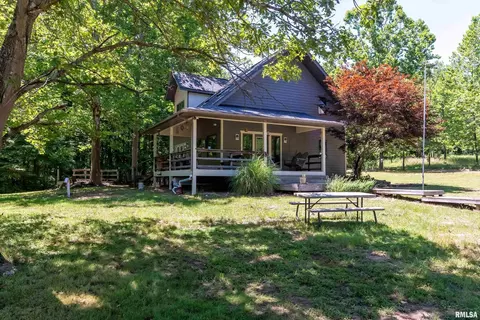 950 Fox Hollow Ln, Makanda, IL 62958