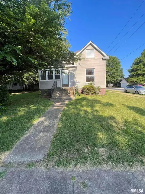 305 N Victor St, Christopher, IL 62822 photo 34