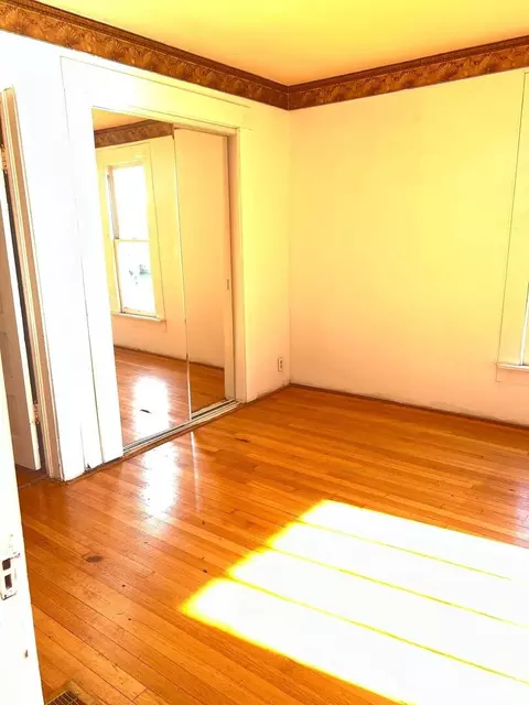 305 N Victor St, Christopher, IL 62822 photo 9