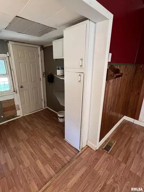 509 N 9th St, Benton, IL 62812 photo 18