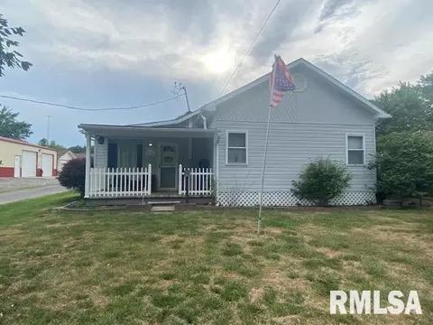 715 S Mulkey St, Christopher, IL 62822 photo 1