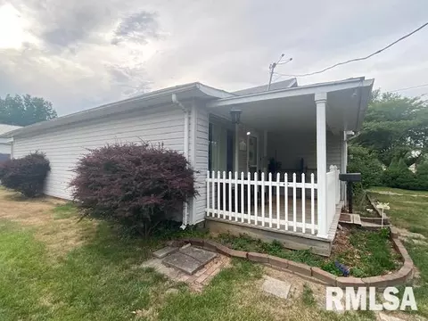 715 S Mulkey St, Christopher, IL 62822 photo 17