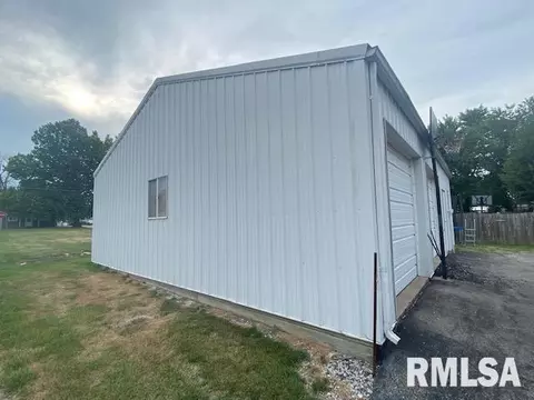 715 S Mulkey St, Christopher, IL 62822 photo 19