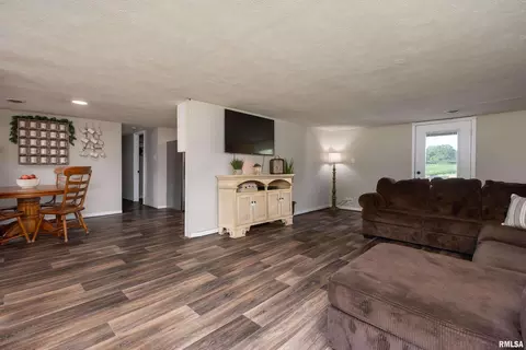 3738 Prison Rd, Marion, IL 62959 photo 6