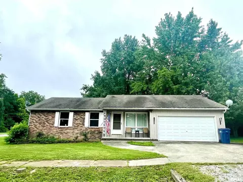 210 E Johnson St, Valier, IL 62891 photo 1
