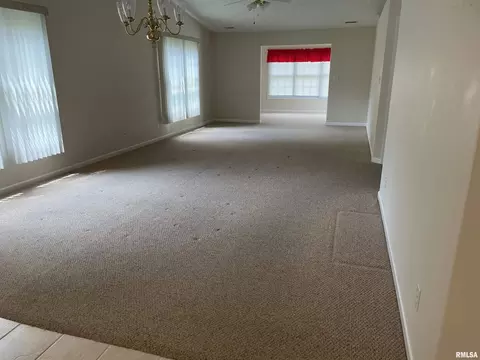 508 Villa Dr, Marion, IL 62959 photo 8