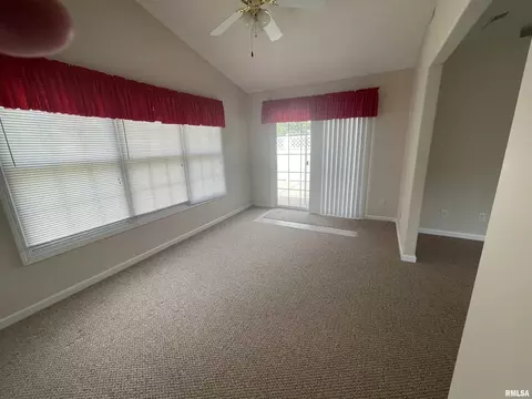 508 Villa Dr, Marion, IL 62959 photo 14