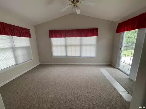 508 Villa Dr, Marion, IL 62959 photo 15