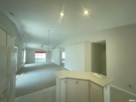 508 Villa Dr, Marion, IL 62959 photo 7