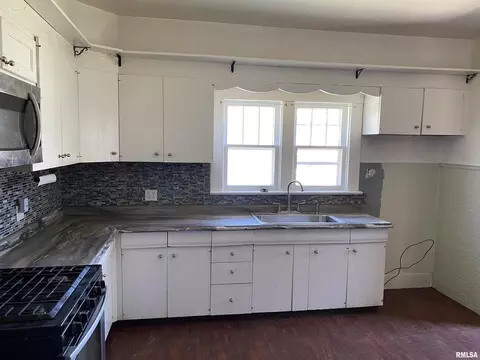 407 Melrose Ave, Centralia, IL 62801 photo 3