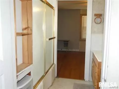 208 E 2nd St, Sparta, IL 62286 photo 9