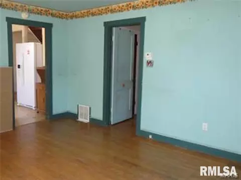208 E 2nd St, Sparta, IL 62286 photo 5