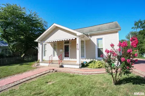 410 S Walnut St, Carmi, IL 62821 photo 5