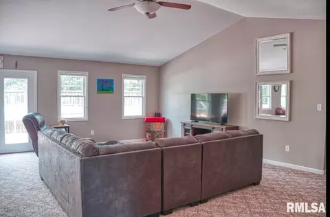 6382 Windmere Ln, Marion, IL 62959 photo 7