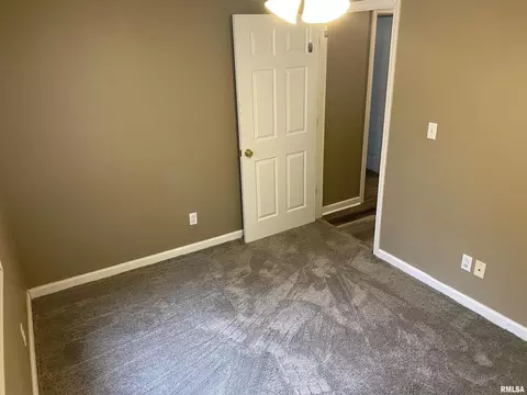 1319 Short St, Centralia, IL 62801 photo 21