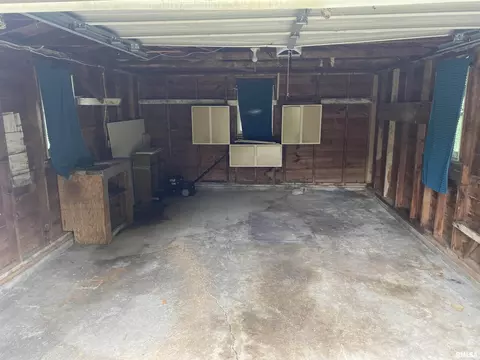 1319 Short St, Centralia, IL 62801 photo 6