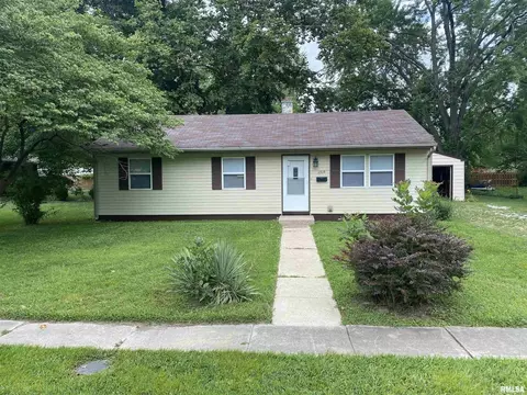 1319 Short St, Centralia, IL 62801 photo 1