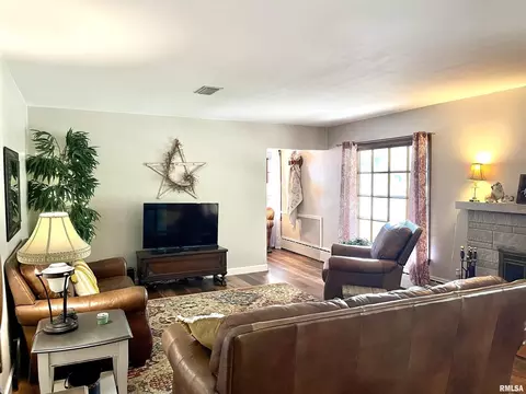 4 Orchard Dr, Centralia, IL 62801 photo 22