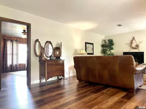 4 Orchard Dr, Centralia, IL 62801 photo 21
