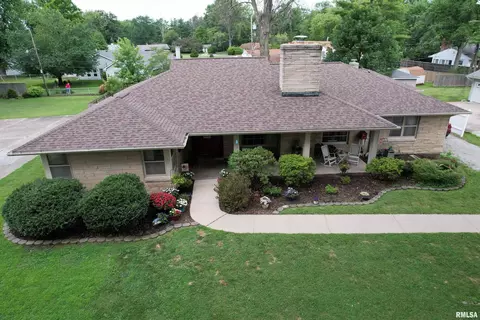 4 Orchard Dr, Centralia, IL 62801 photo 4