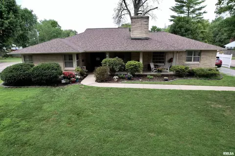 4 Orchard Dr, Centralia, IL 62801 photo 1