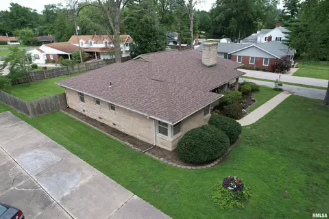 4 Orchard Dr, Centralia, IL 62801 photo 5