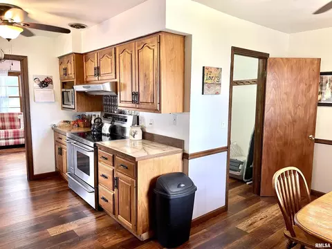 4 Orchard Dr, Centralia, IL 62801 photo 36