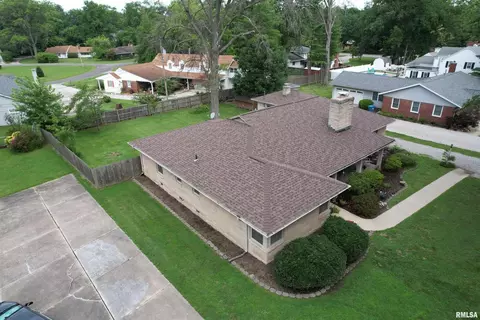 4 Orchard Dr, Centralia, IL 62801 photo 8
