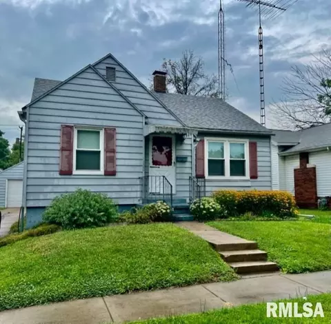 1020 E 2nd St, Centralia, IL 62801 photo 1