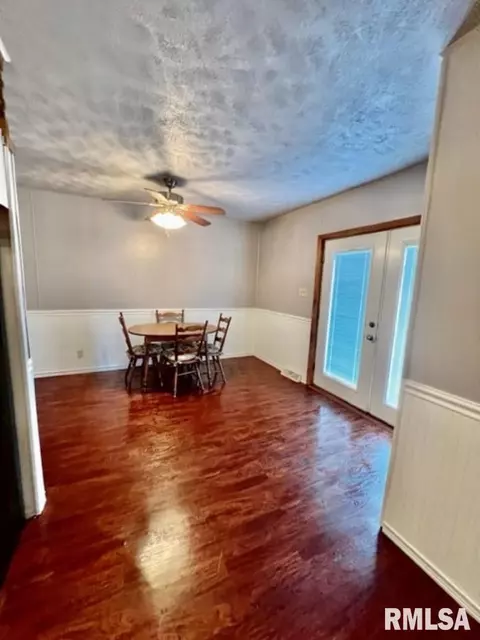 1020 E 2nd St, Centralia, IL 62801 photo 10