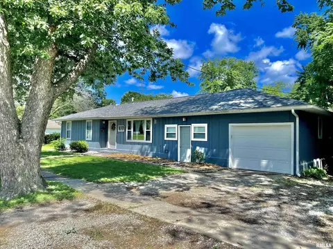 212 Elm St, Noble, IL 62868 photo 4