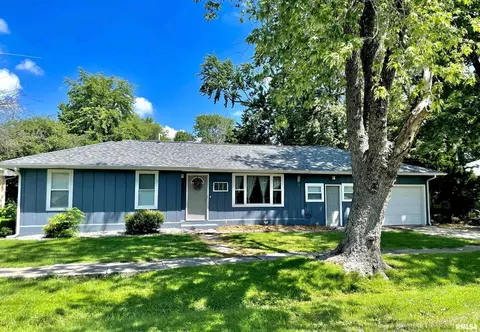 212 Elm St, Noble, IL 62868 photo 2