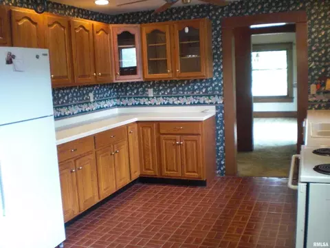 415 S 13th St, Herrin, IL 62948 photo 14