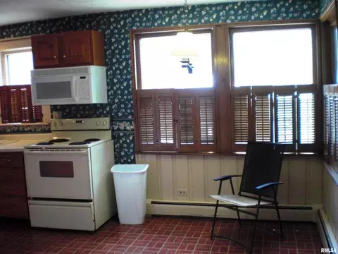 415 S 13th St, Herrin, IL 62948 photo 12