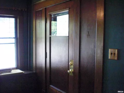 415 S 13th St, Herrin, IL 62948 photo 9