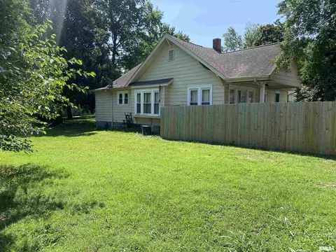 712 S 18th St, Herrin, IL 62948 photo 1