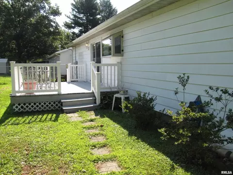 222 Lamar Dr, Salem, IL 62881 photo 32